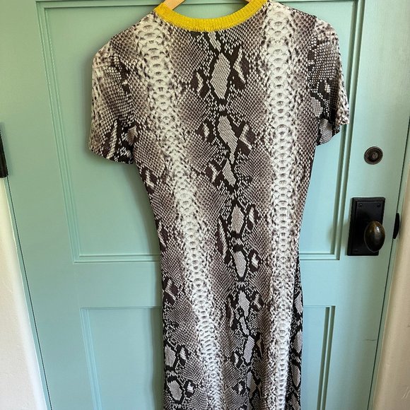 Carven snake print tshirt dress - Picture 6 of 6